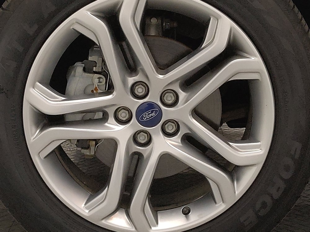 Used 2017 Ford Edge Titanium w/ Technology Package image 31