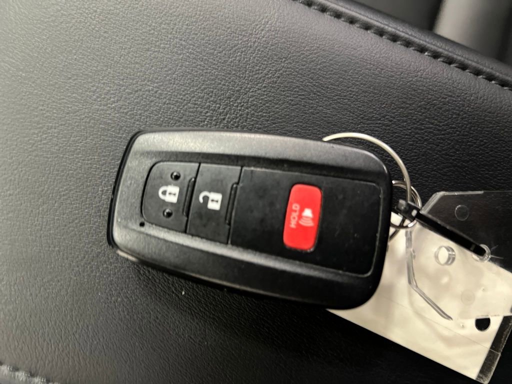 Used 2020 Toyota Prius Limited image 31