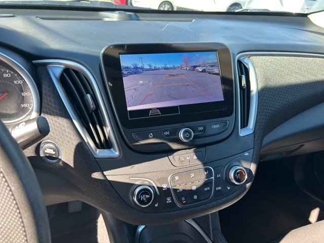 Used 2025 Chevrolet Malibu LT image 21