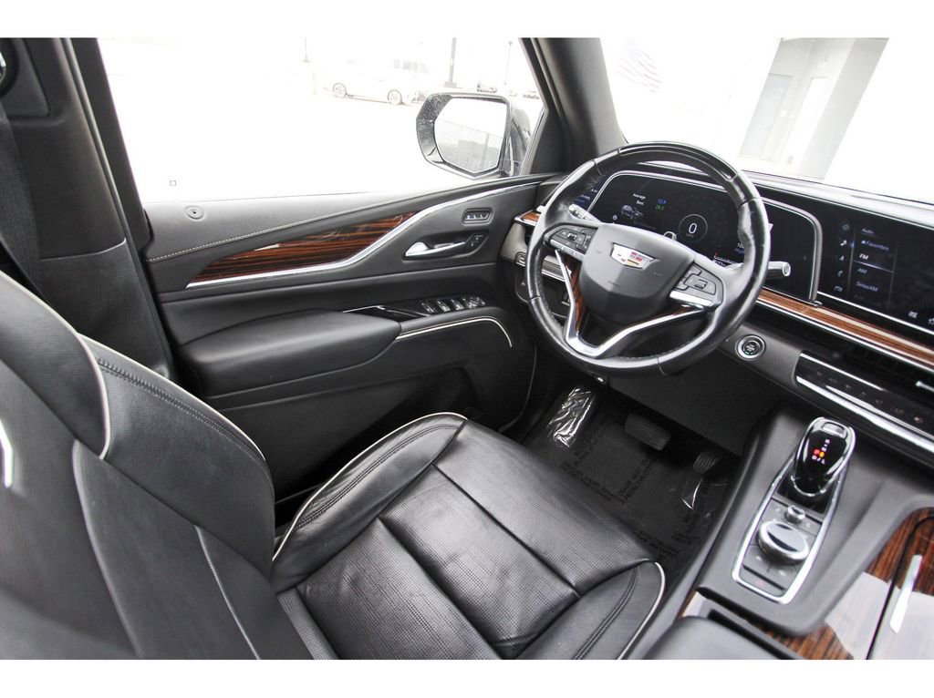 Used 2023 Cadillac Escalade ESV Premium Luxury RWD image 8