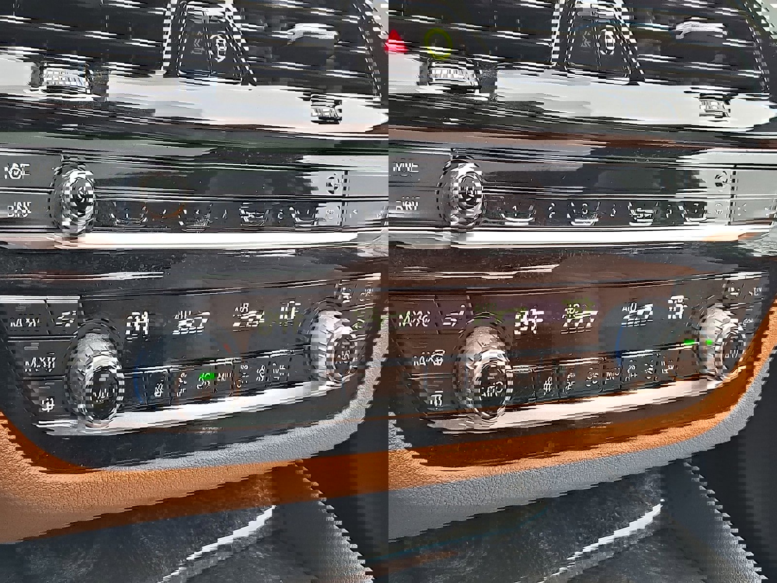 Used 2023 BMW 540i xDrive w/ Convenience Package image 17