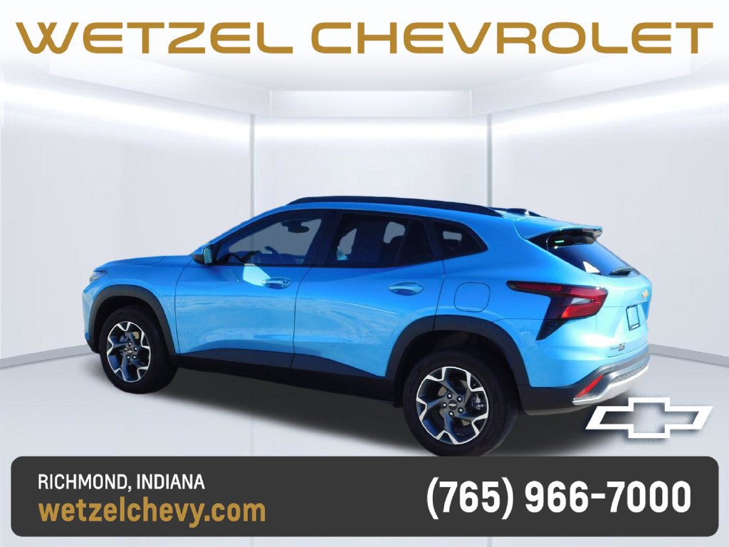 Used 2025 Chevrolet Trax LT w/ Driver Confidence Package FWD image 5