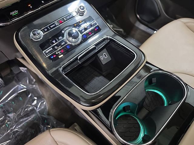 Certified 2022 Lincoln Nautilus Reserve AWD/4WD image 22