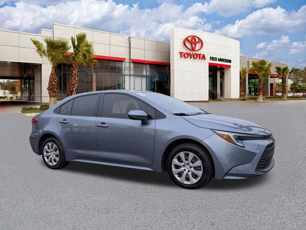 Certified 2025 Toyota Corolla LE image 2