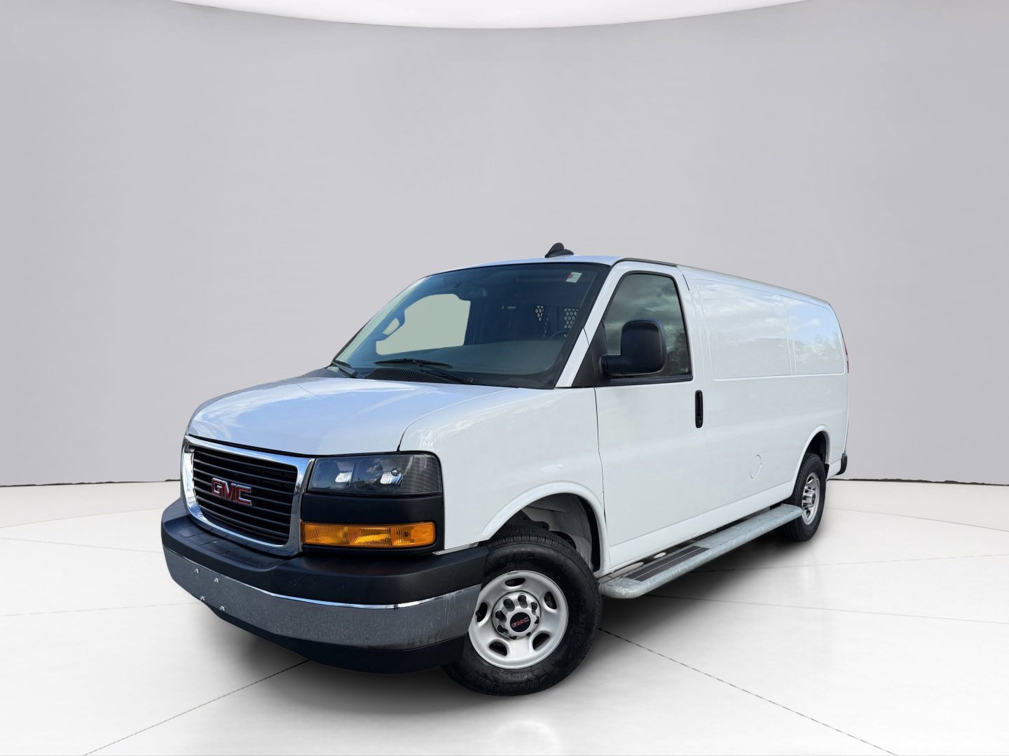 Used 2024 GMC Savana 2500 w/ Driver Convenience Package image 1