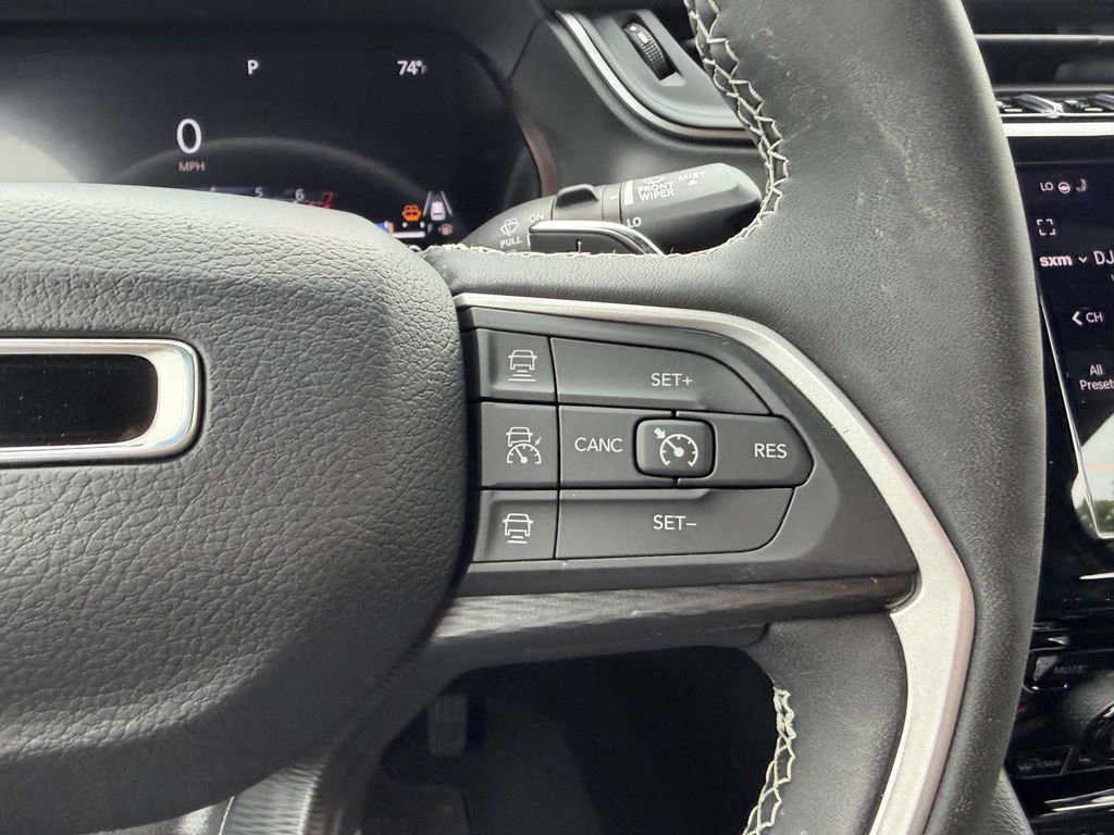 Used 2023 Jeep Grand Cherokee Altitude AWD/4WD image 34