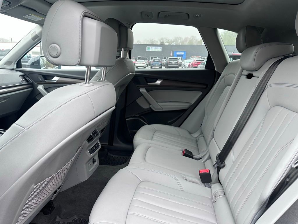 Used 2023 Audi Q5 2.0T Premium Plus w/ Premium Plus Package image 21