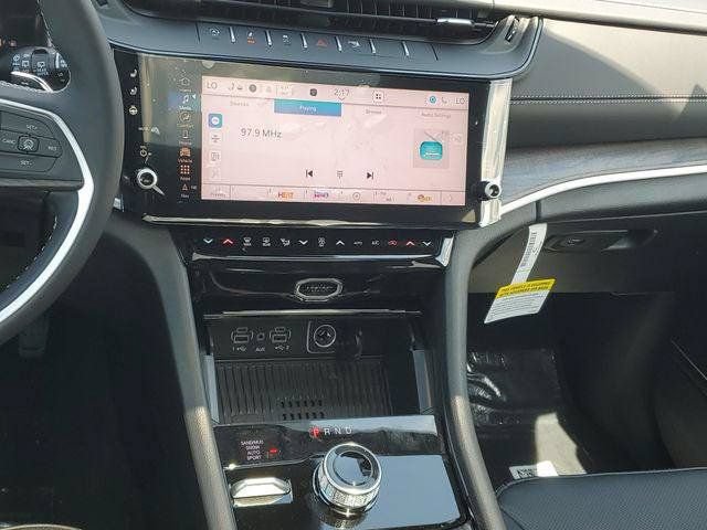 New 2026 Jeep Grand Cherokee Limited AWD/4WD image 15