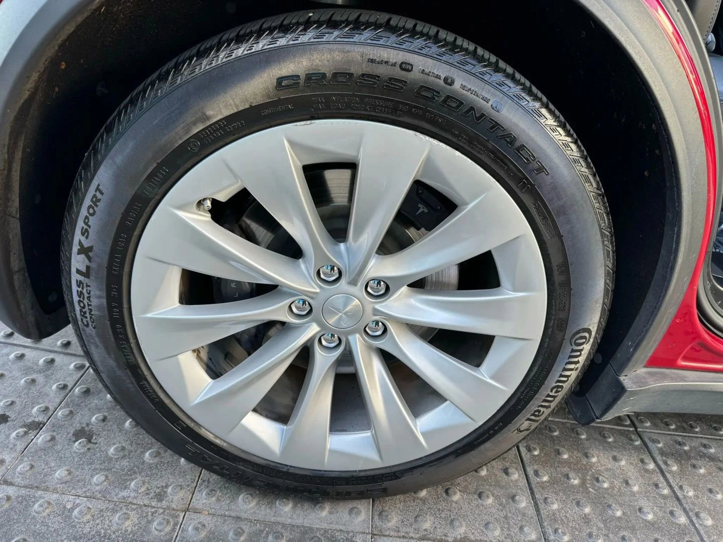 Used 2020 Tesla Model X Long Range AWD/4WD image 39