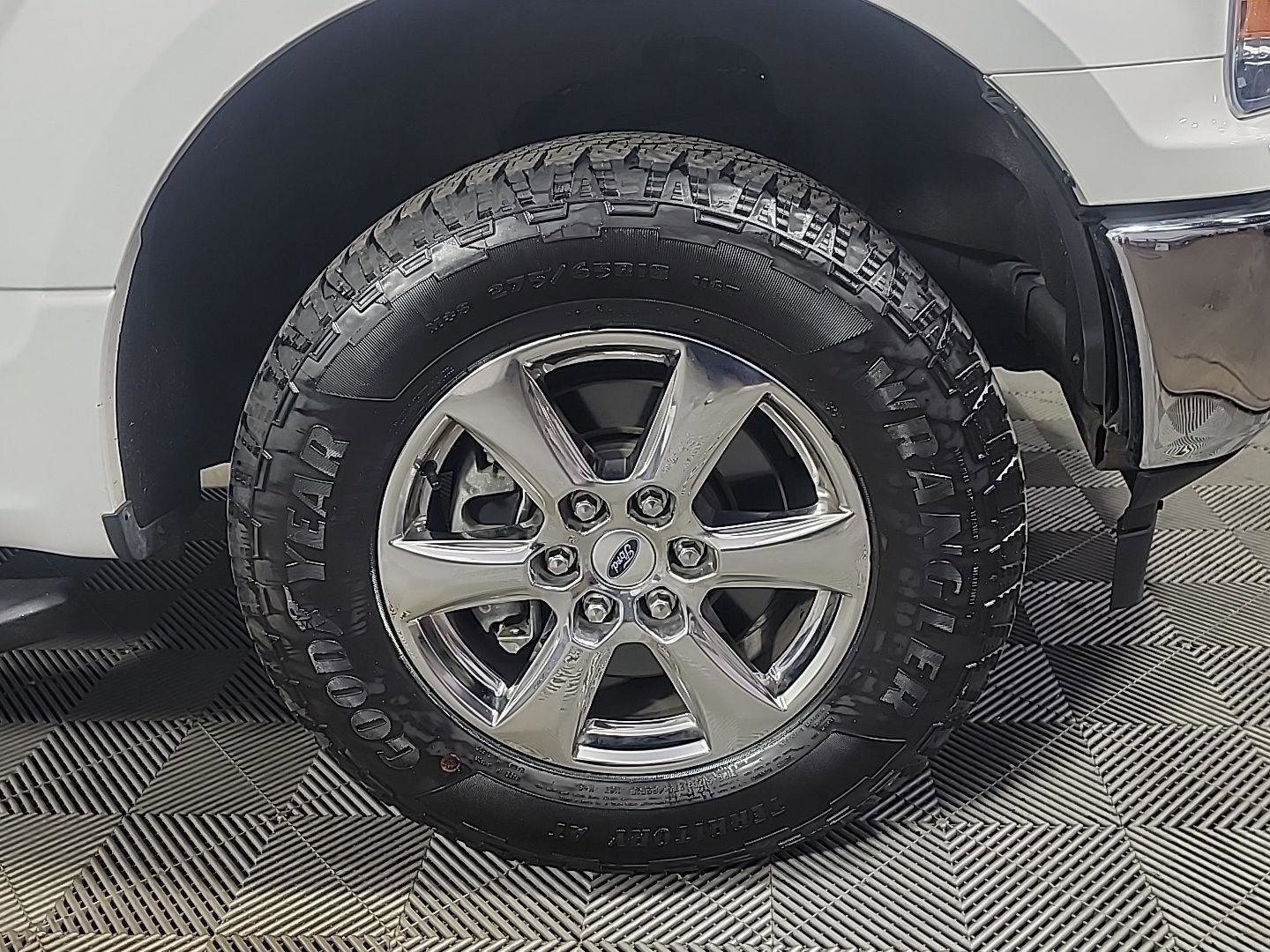 Used 2018 Ford F150 XLT w/ Equipment Group 302A Luxury image 3