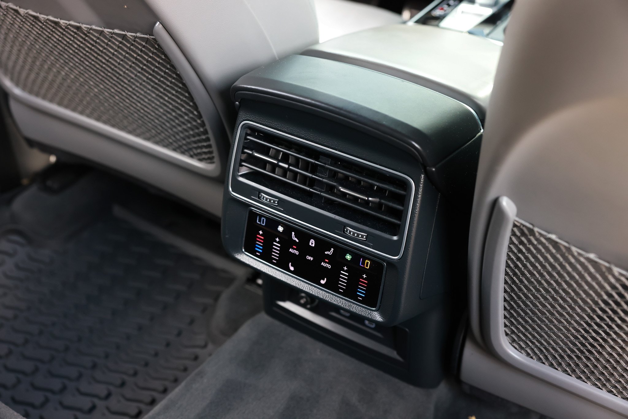 Used 2021 Audi SQ8 Prestige AWD/4WD image 51