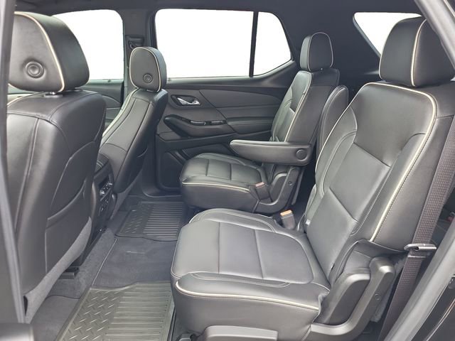 Used 2023 Chevrolet Traverse Premier image 23