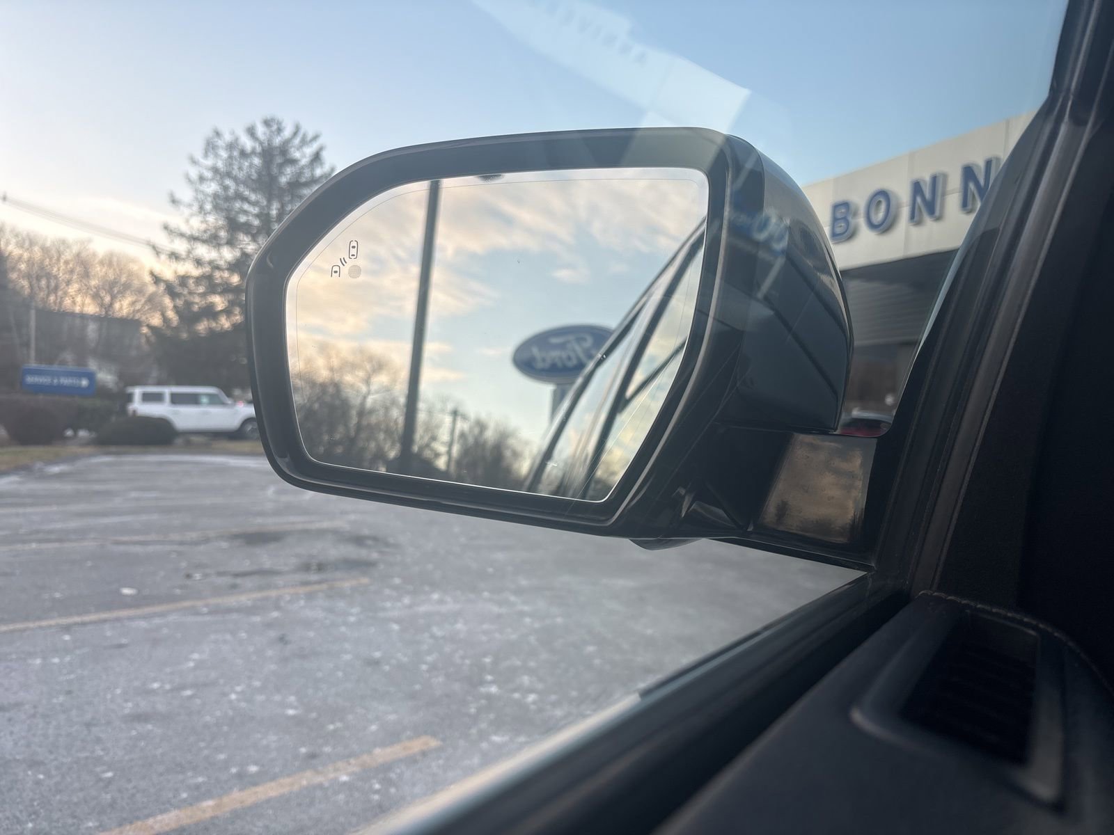 Used 2018 Ford Expedition Limited w/ Equipment Group 302A image 23