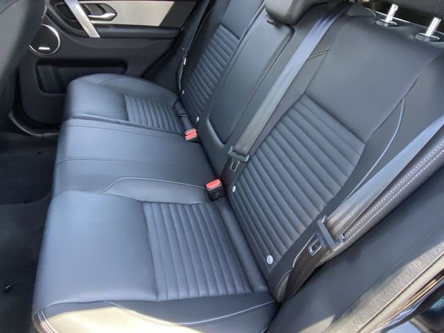 Used 2025 Land Rover Discovery Sport Dynamic SE image 23