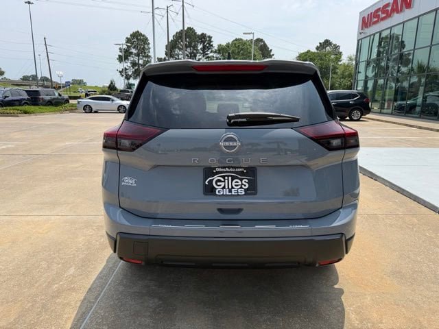 New 2026 Nissan Rogue SV FWD image 4