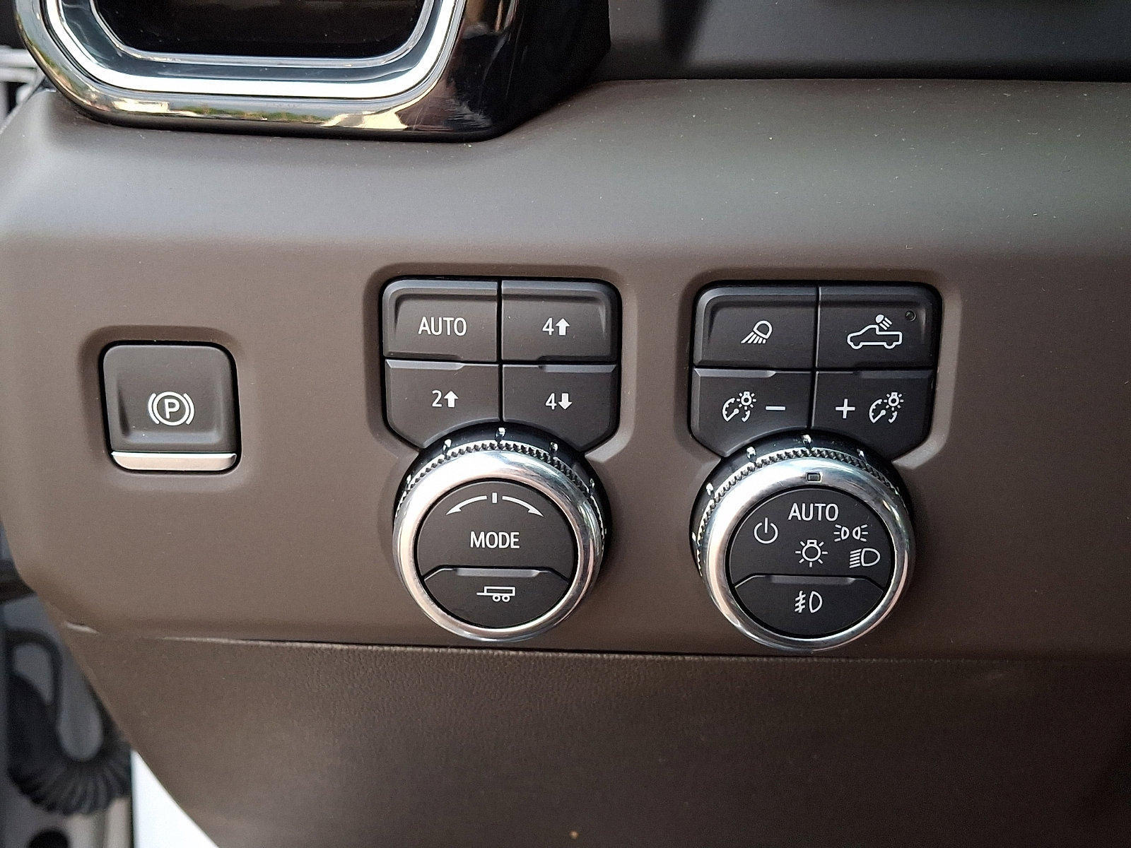 Certified 2025 GMC Sierra 1500 Denali w/ Denali Reserve Package AWD/4WD image 27