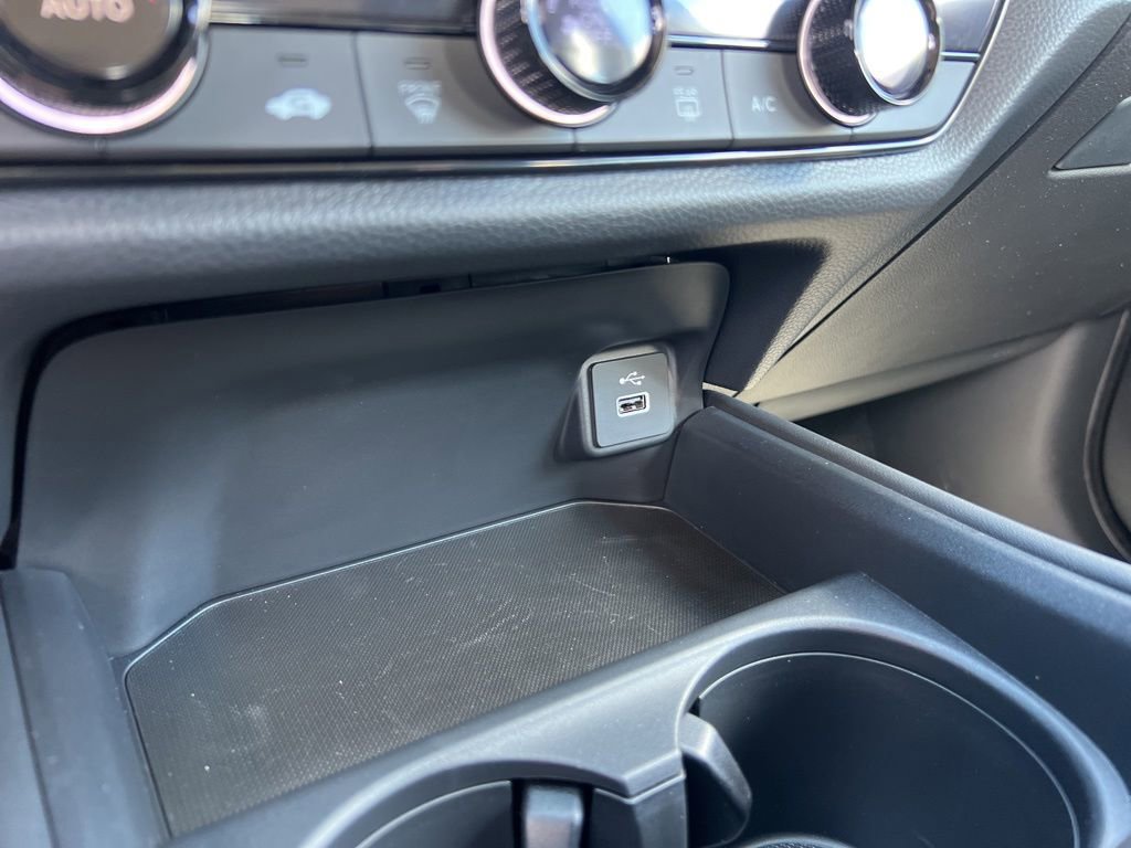 Used 2024 Honda HR-V LX image 32