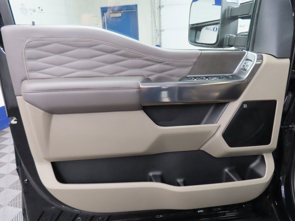 Used 2025 Ford F450 Platinum w/ Platinum Plus Package AWD/4WD image 76