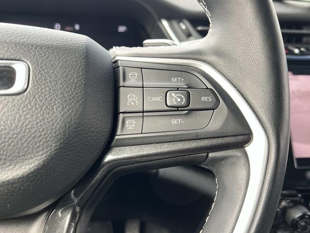 Used 2022 Jeep Grand Cherokee L Laredo w/ Luxury Tech Group I image 28