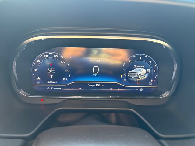 Used 2022 Chevrolet Tahoe Z71 w/ Z71 Off-Road Package AWD/4WD image 13