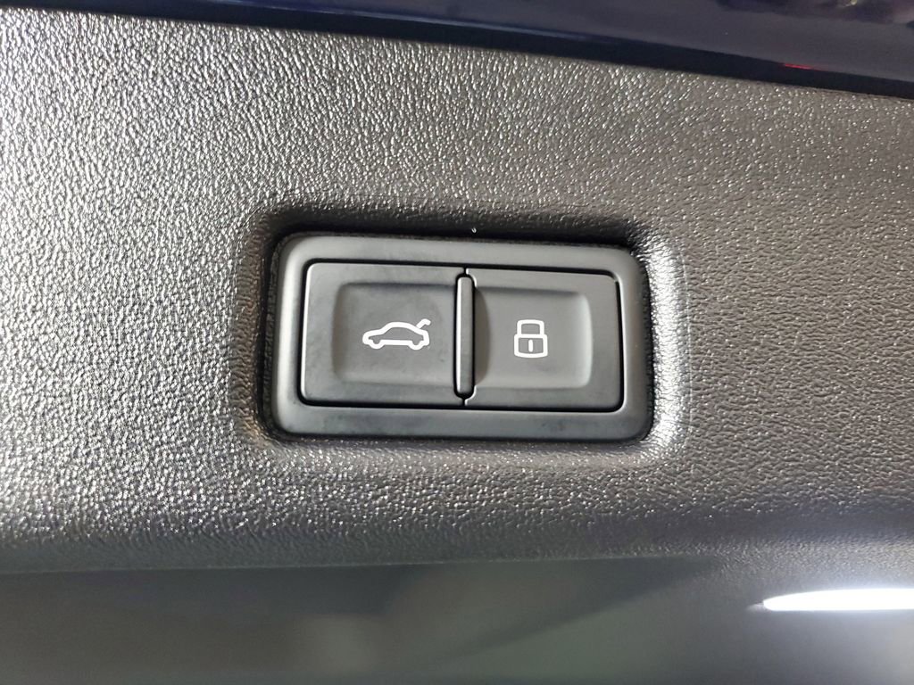 New 2025 Audi Q5 Premium Plus image 10