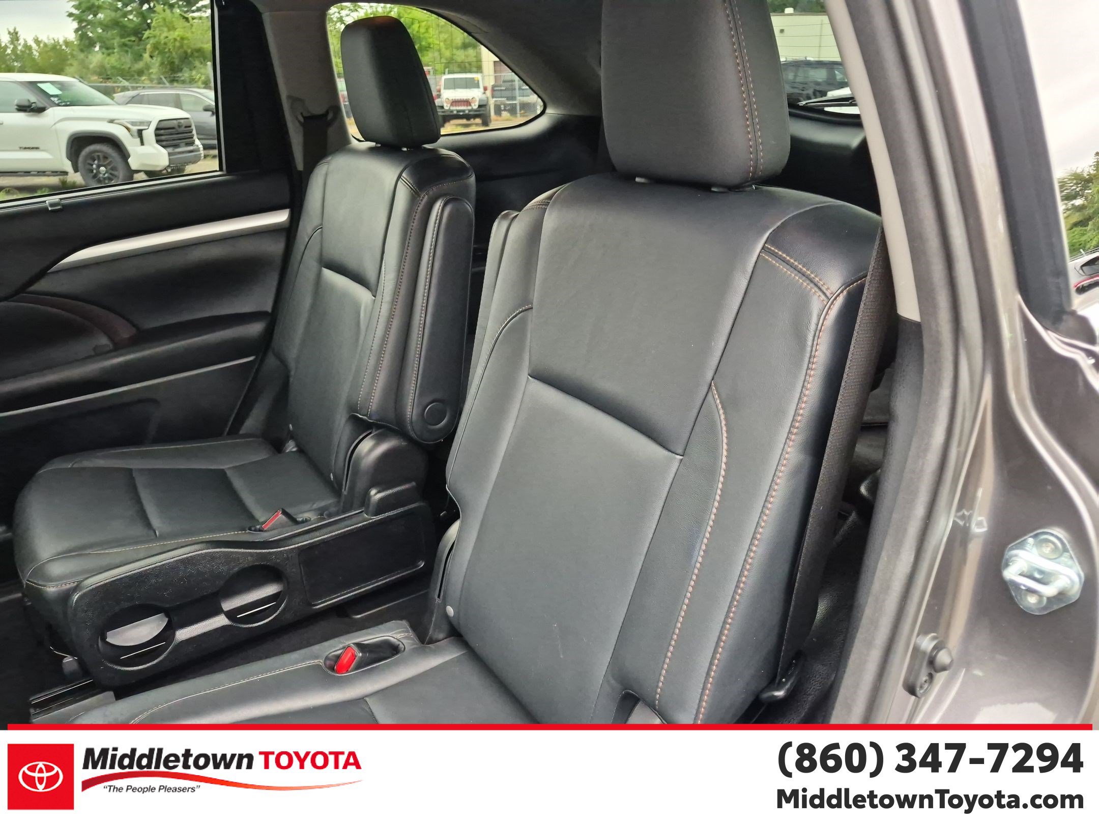 Used 2015 Toyota Highlander XLE AWD/4WD image 36