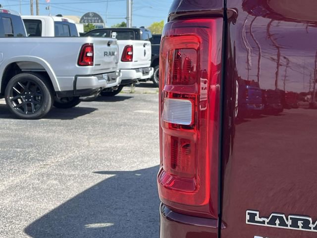 Used 2025 RAM 1500 Laramie AWD/4WD image 10