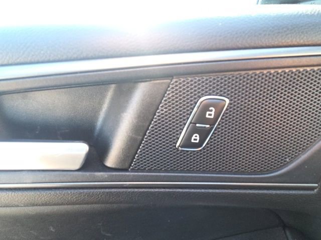 Used 2022 Ford Edge SE w/ Black Appearance Package image 24