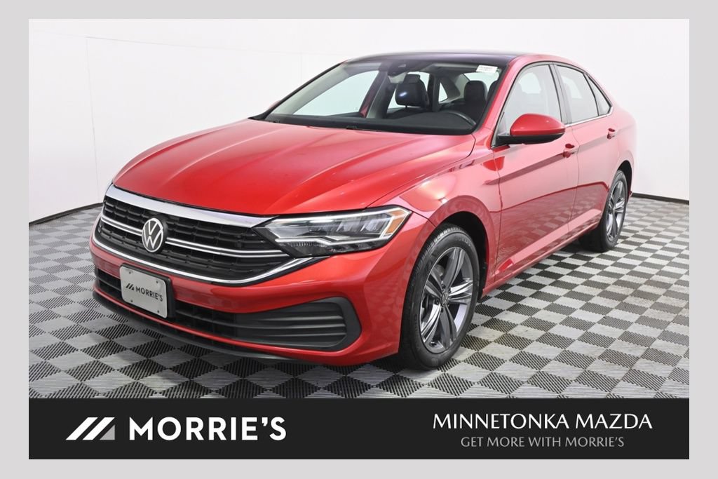 Used 2023 Volkswagen Jetta SE w/ Panoramic Sunroof Package
