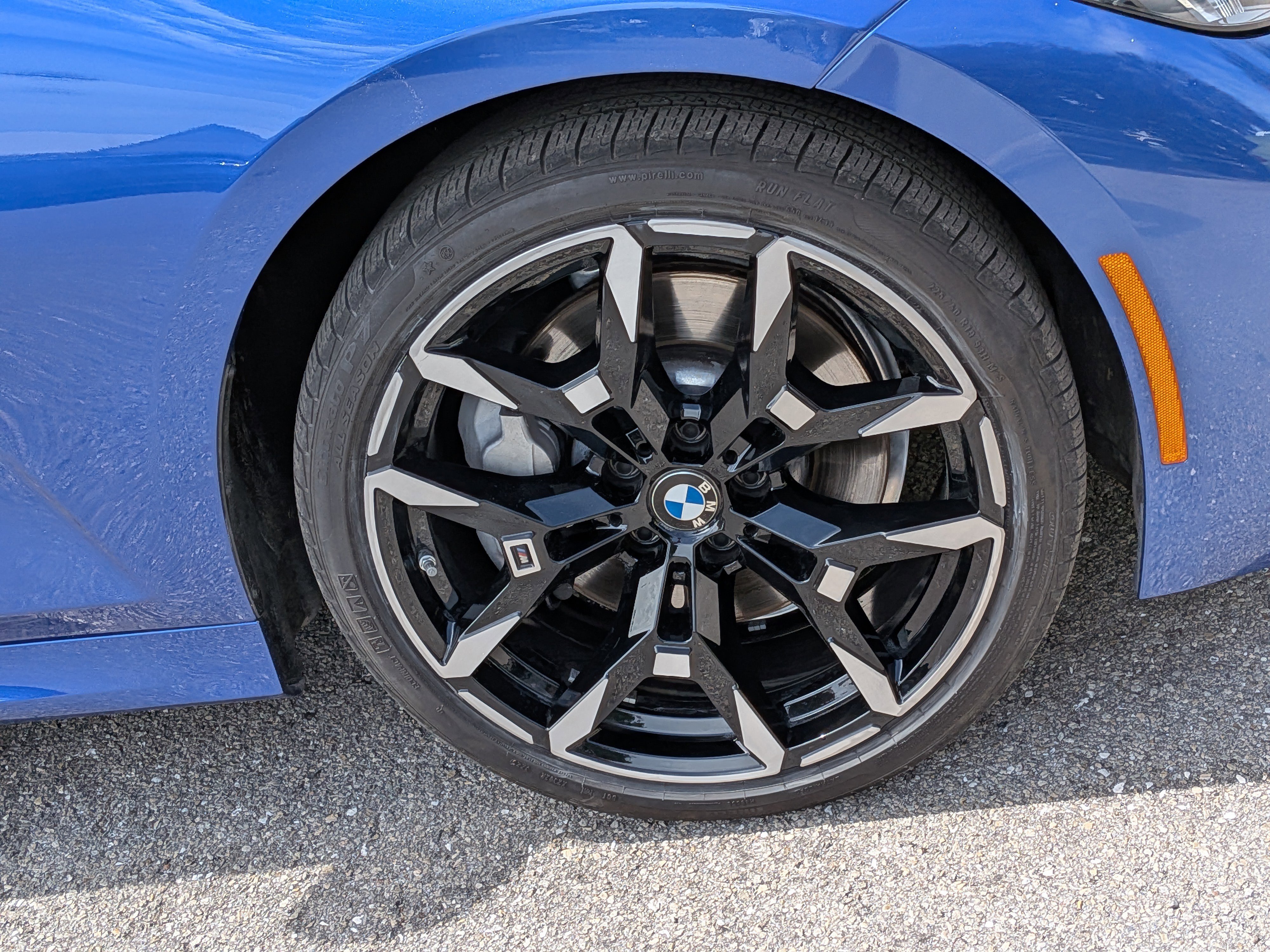 Used 2026 BMW 330i xDrive Sedan w/ M Sport Package AWD/4WD image 11