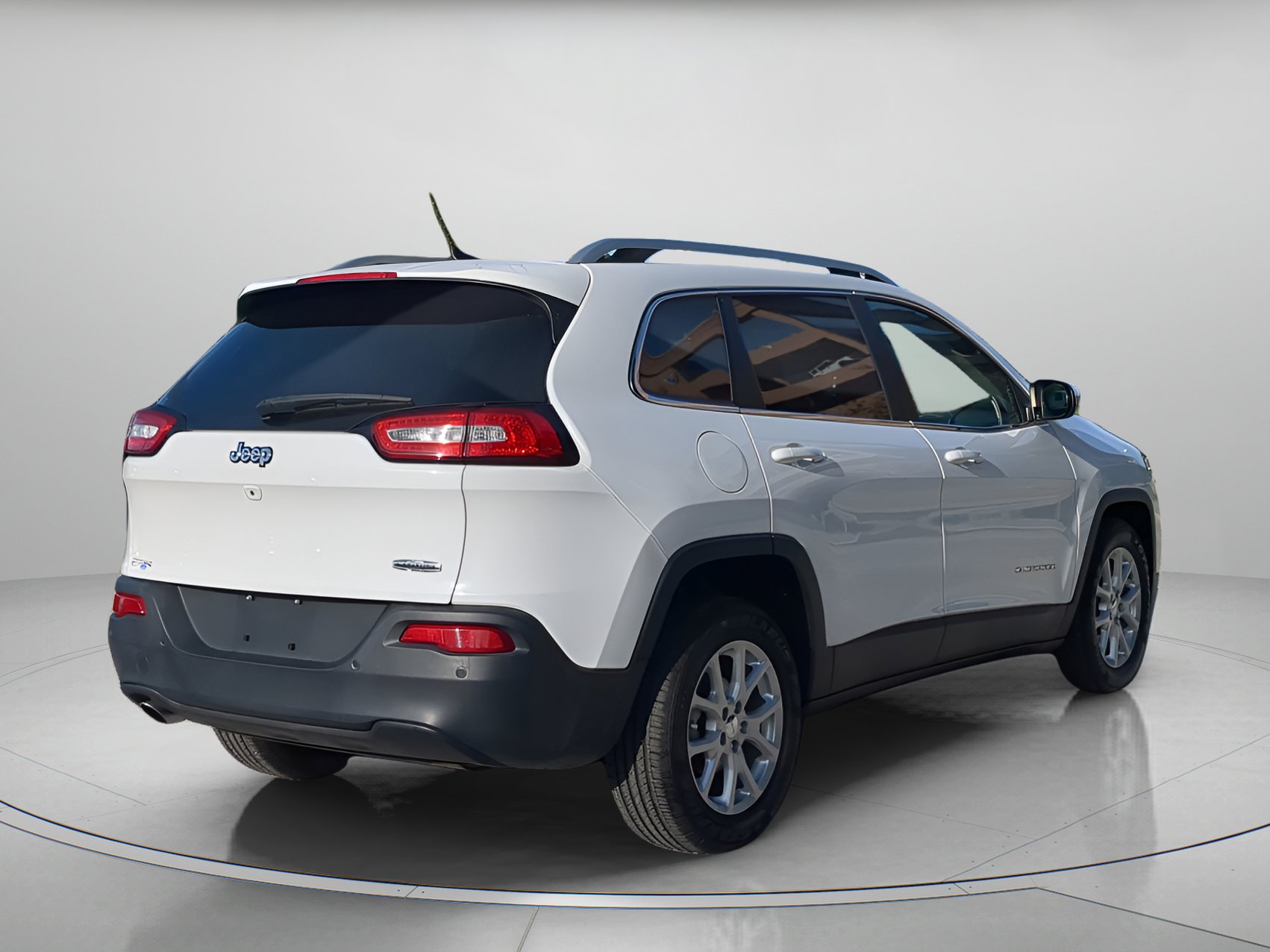 Used 2018 Jeep Cherokee Latitude w/ Safety Group FWD image 40