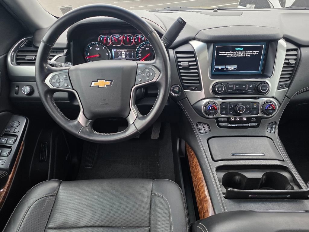Used 2020 Chevrolet Suburban Premier image 14
