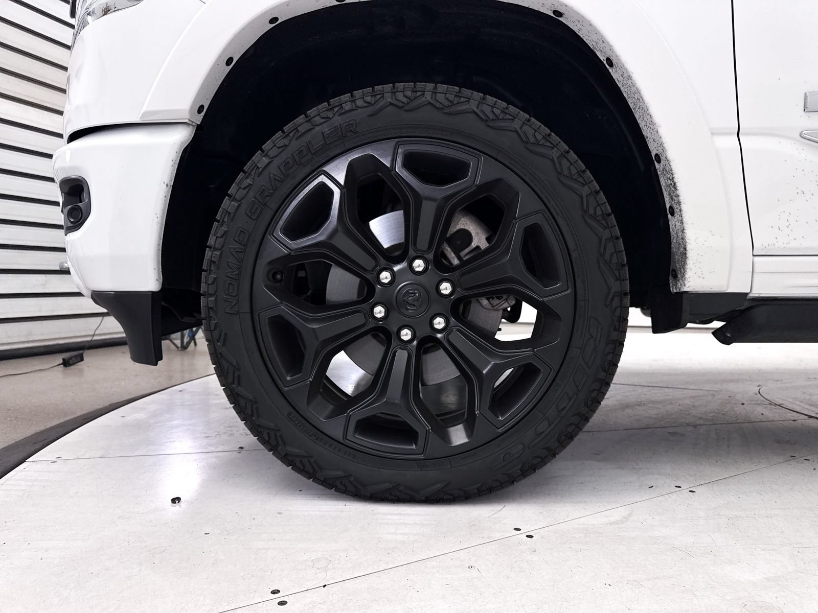 Used 2021 RAM 1500 Limited AWD/4WD image 17