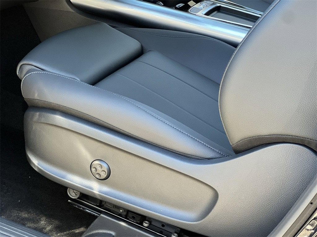 Certified 2025 Mercedes-Benz GLA 250 4MATIC image 12