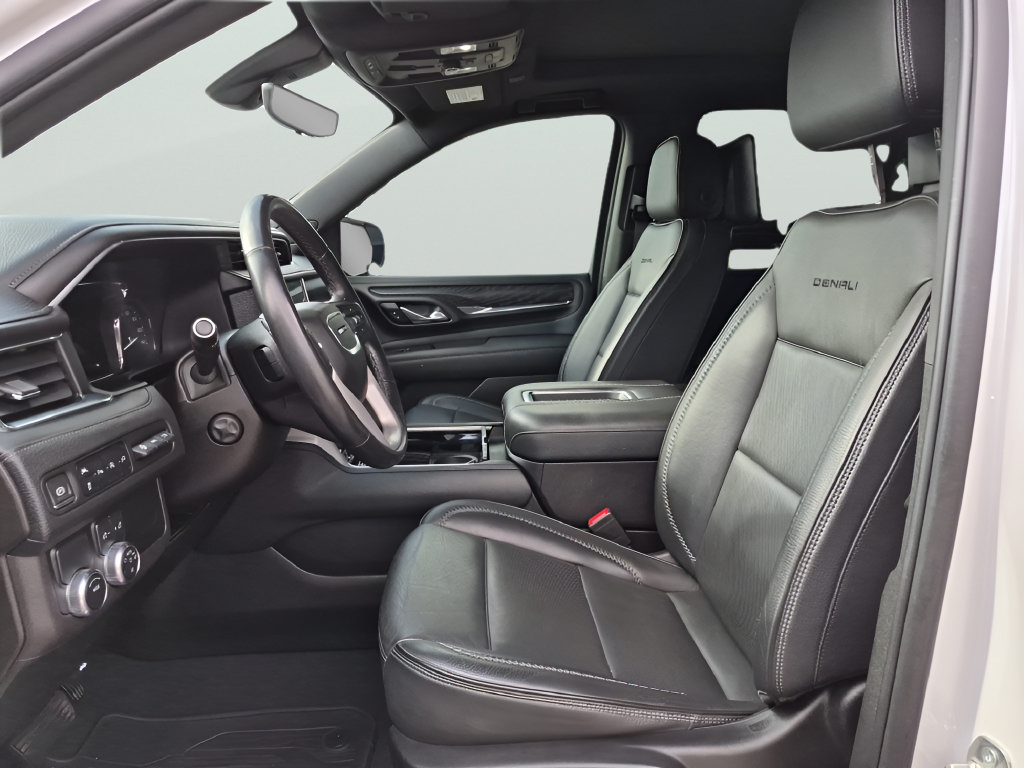 Used 2021 GMC Yukon Denali w/ Denali Premium Package RWD image 18