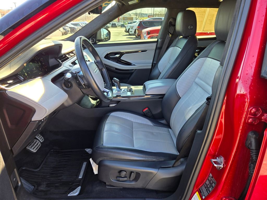 Used 2020 Land Rover Range Rover Evoque R-Dynamic SE image 16