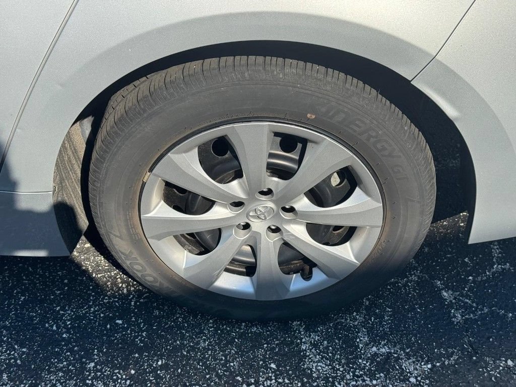 Used 2024 Toyota Corolla LE FWD image 10