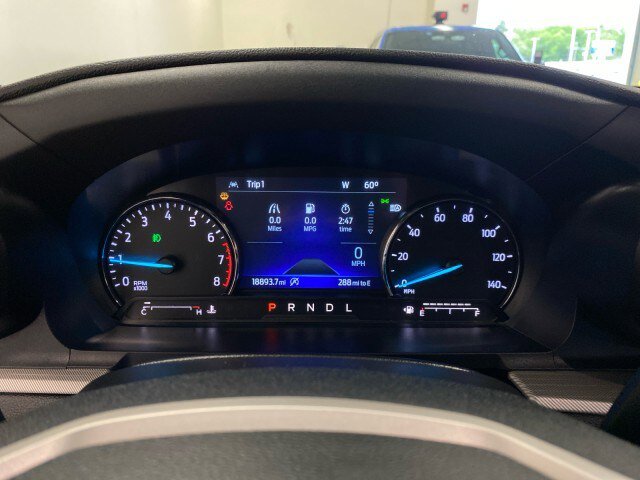 Used 2023 Ford Explorer XLT w/ Equipment Group 202A AWD/4WD image 21