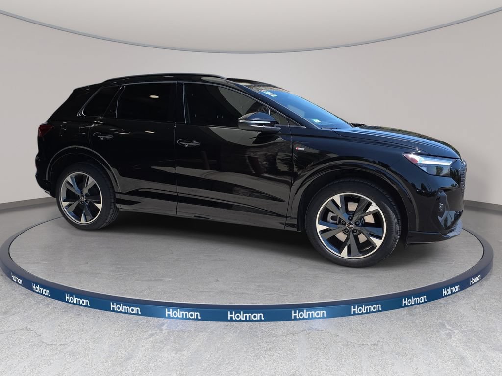 Certified 2023 Audi Q4 e-tron Premium Plus AWD/4WD image 4