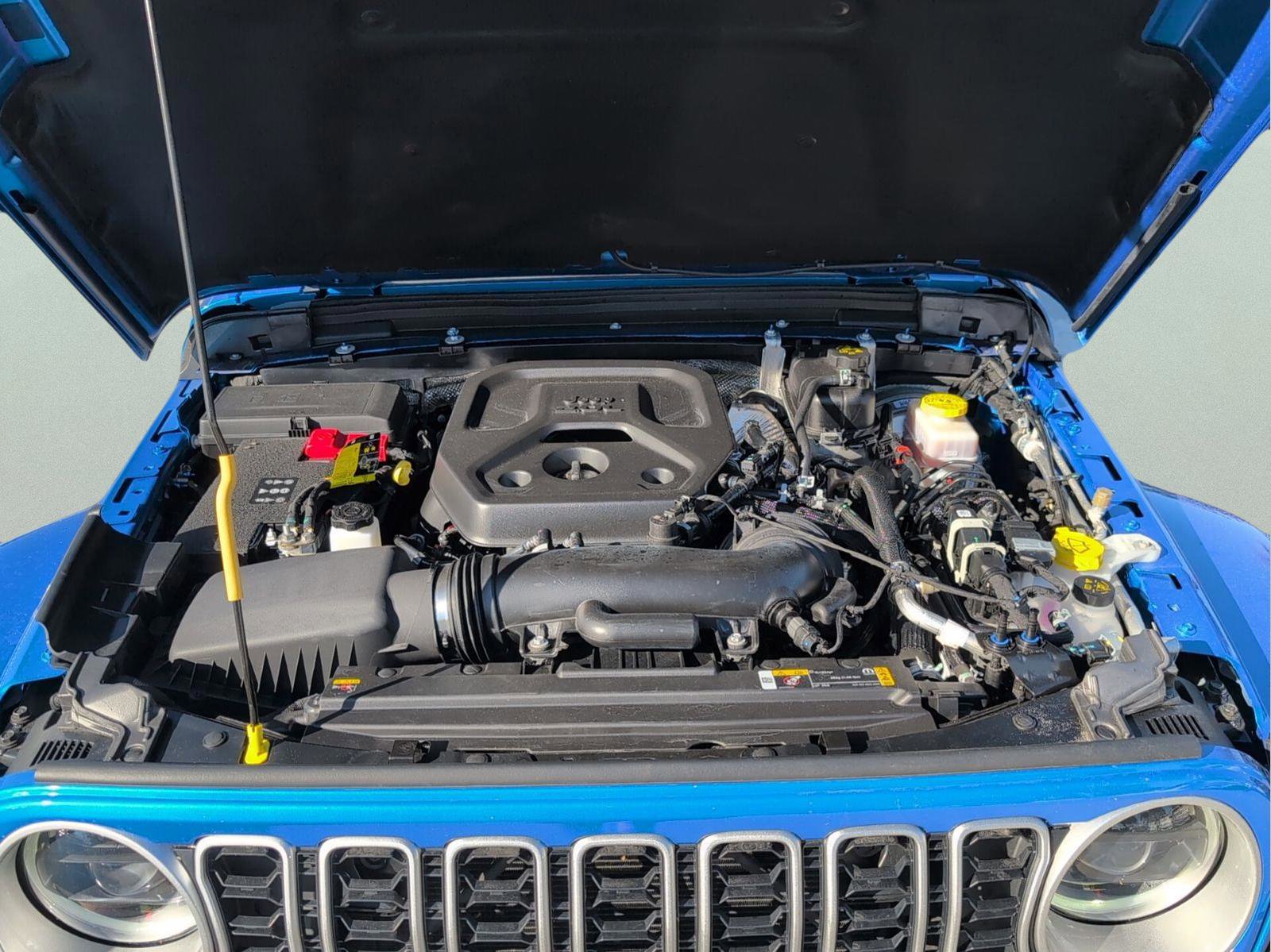 Used 2024 Jeep Wrangler Sahara w/ Safety Group image 37