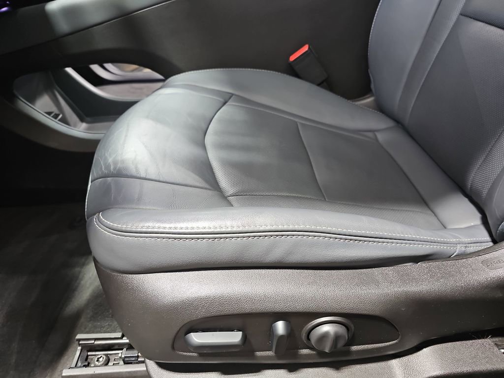 Used 2021 Buick Enclave Essence w/ Trailering Package, 5000 lbs. image 30