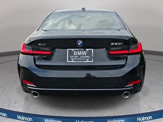 New 2026 BMW 330i xDrive Sedan w/ Premium Package AWD/4WD image 5