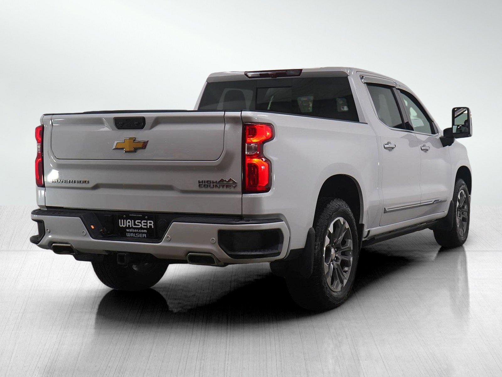 Used 2023 Chevrolet Silverado 1500 High Country image 5