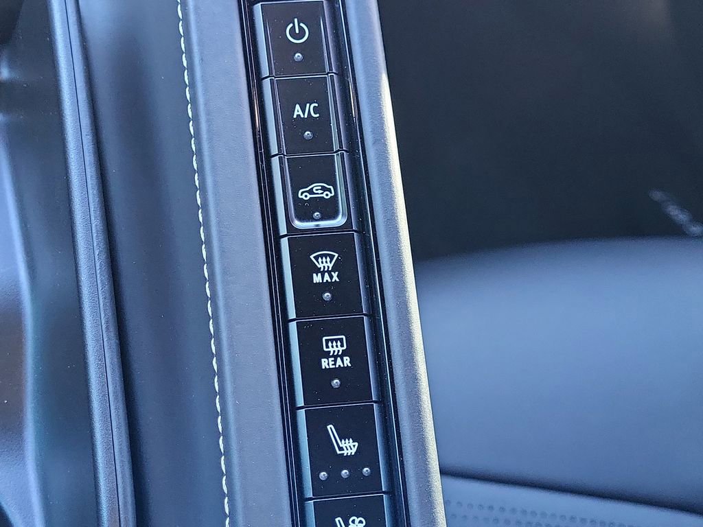 Used 2023 Chevrolet Corvette Stingray Premium Cpe w/ Z51 Performance Package image 28