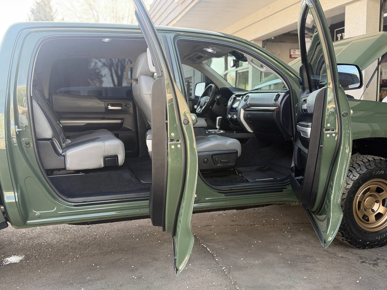 Used 2021 Toyota Tundra Limited w/ Limited Premium Package image 50