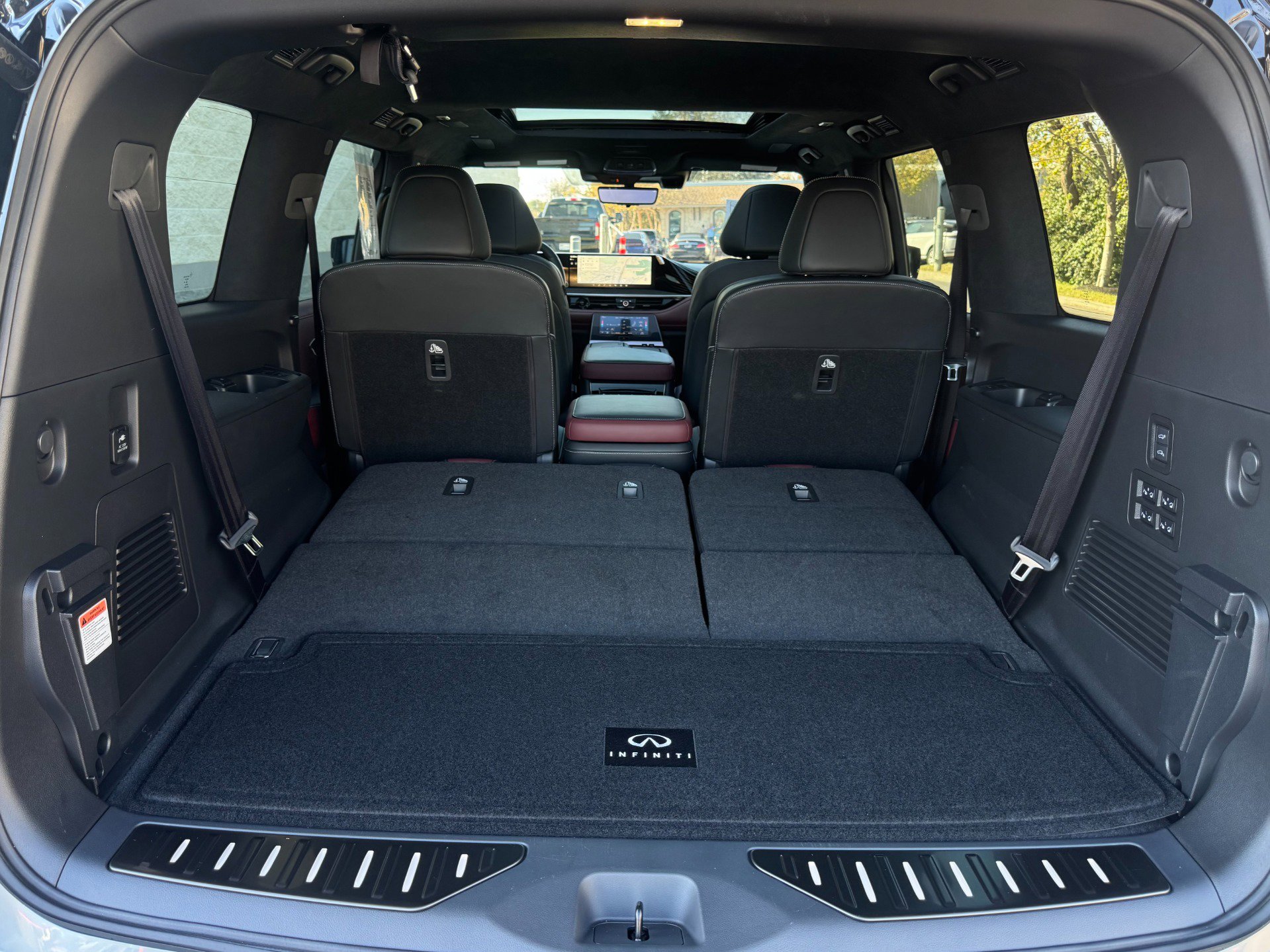 Used 2025 INFINITI QX80 Autograph w/ Autograph Exterior Package image 60