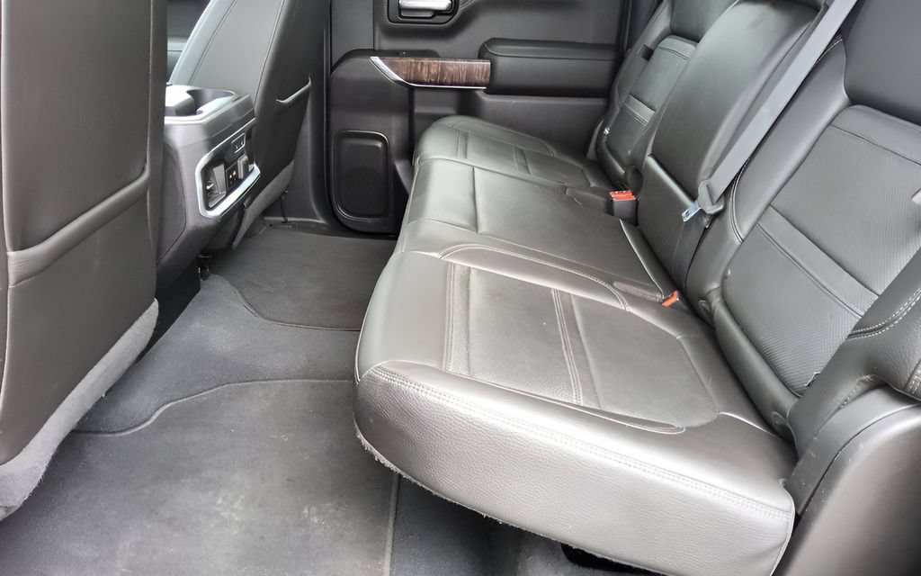 Used 2019 GMC Sierra 1500 Denali w/ Denali Ultimate Package AWD/4WD image 31