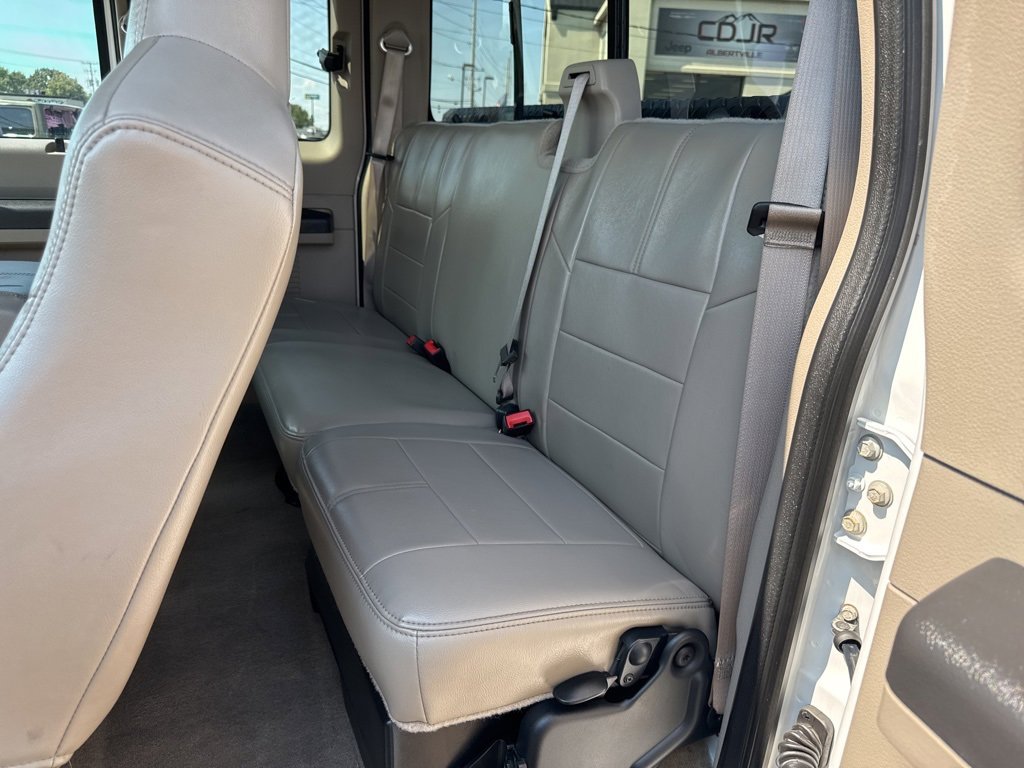 Used 2008 Ford F250 Lariat image 29