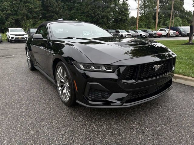 Used 2024 Ford Mustang GT Premium RWD image 2
