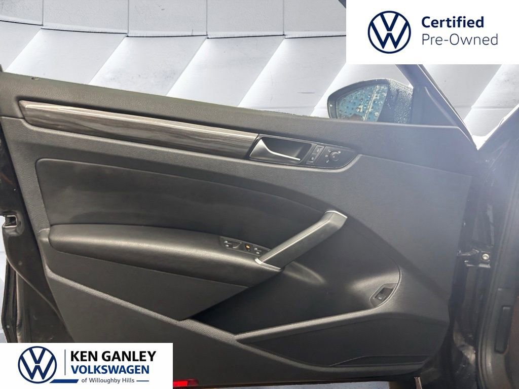 Used 2020 Volkswagen Passat 2.0T R-Line FWD image 25